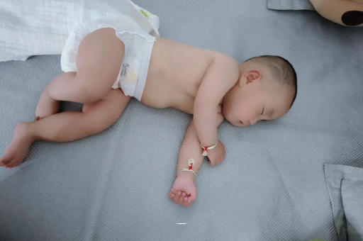 长春怀孕多久会显肚子